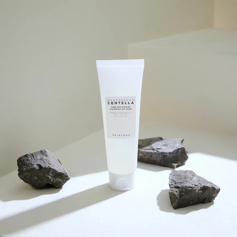 Tone Brightening Cleansing Gel Foam | Limpiador facial espumoso unifica tono e ilumina
